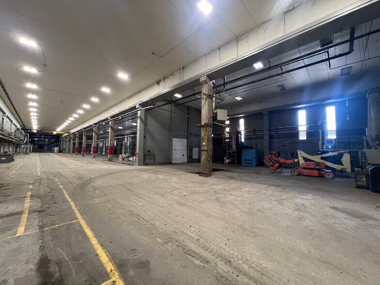 More Photos Of 4900 Ondura Dr, Fredericksburg Warehouse For Lease