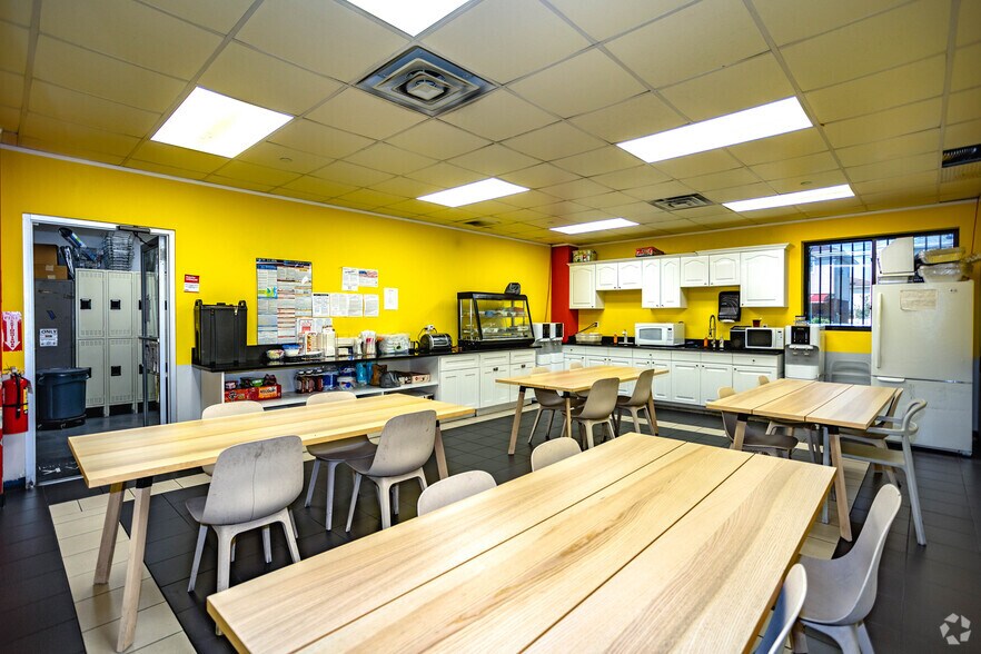 More Photos Of 109-05 178th St, Jamaica Warehouse For Sale