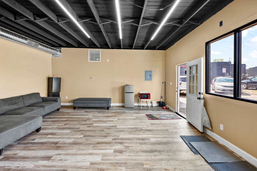 More Photos Of 11435 Schaefer Hwy, Detroit Warehouse For Sale