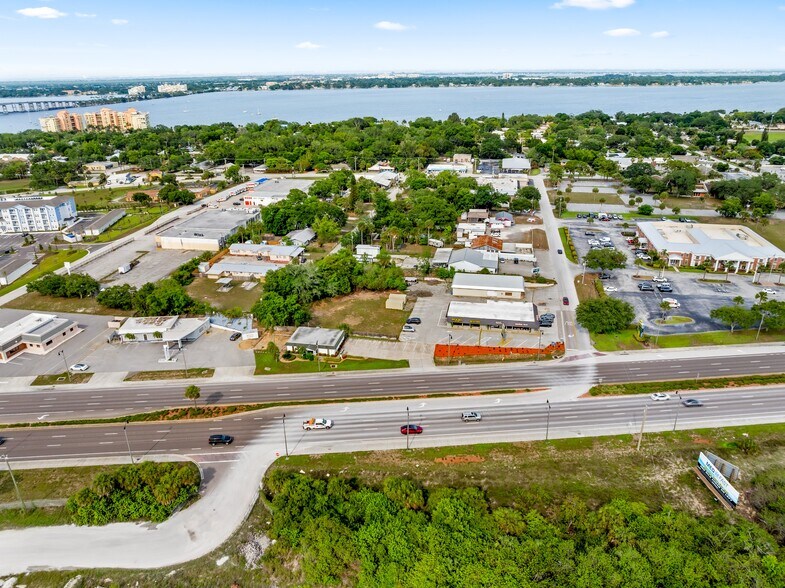 More Photos Of 984 Rockledge Blvd, Rockledge General Retail For Sale