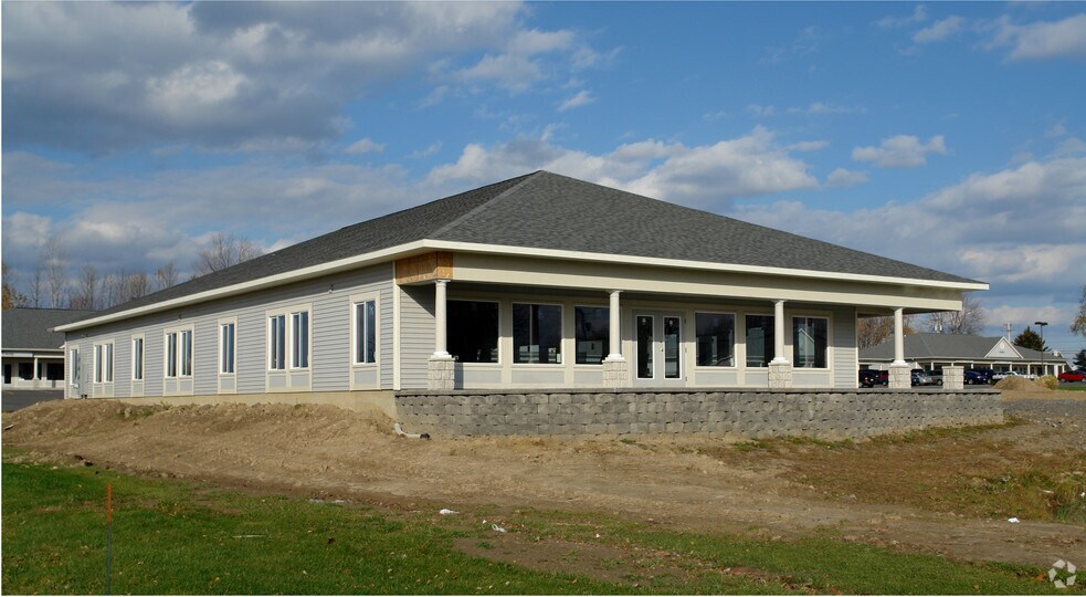 More Photos Of 6253 Rt-31, Clay Medical For Lease