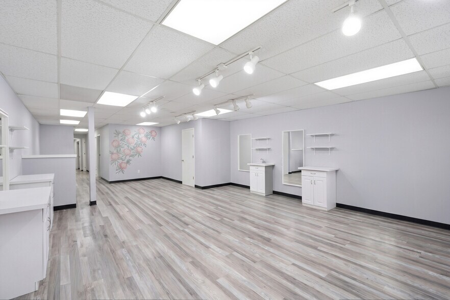More Photos Of 23589-23593 Van Born Rd, Taylor Freestanding For Sale