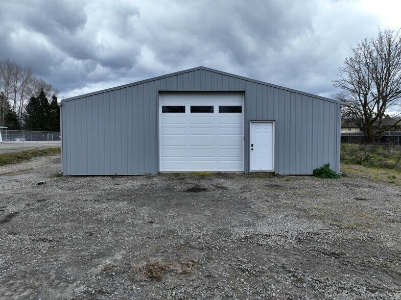 More Photos Of 104 NE 194th St, Ridgefield Contractor Storage Yard For Lease