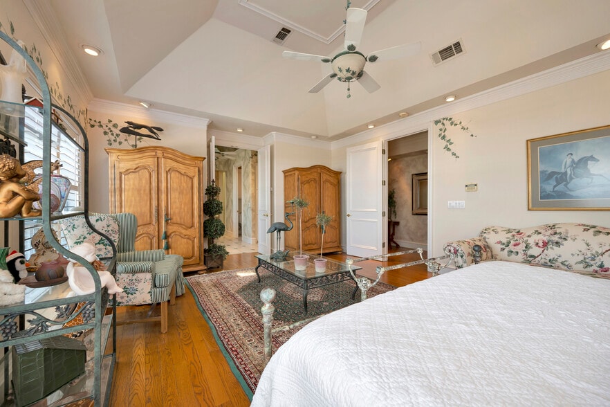 More Photos Of , Euless Unknown For Sale