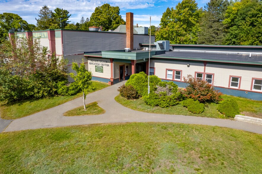 Primary Photo Of 50 Mayo St, Dover-Foxcroft Schools For Sale