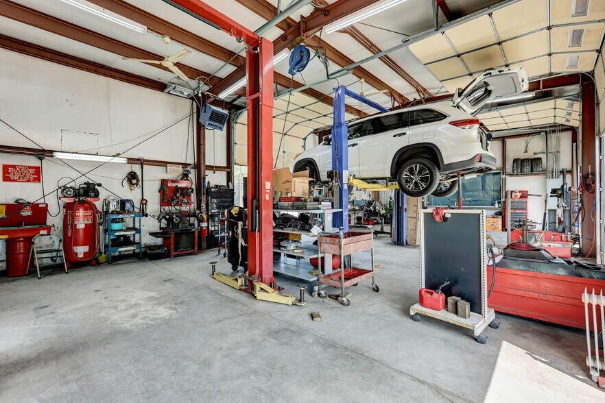 More Photos Of 1208 Atlanta Hwy NW, Auburn Industrial For Lease