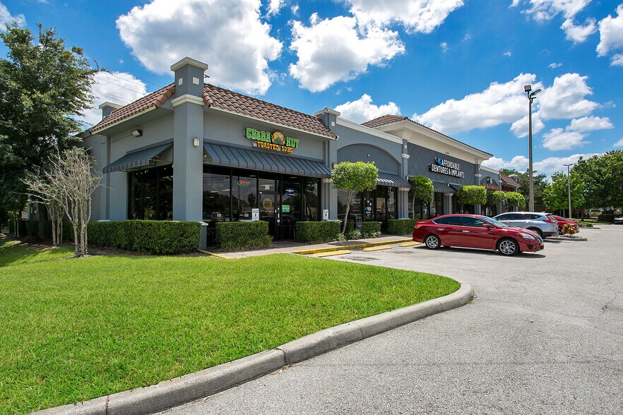 More Photos Of 12100 E Colonial Dr, Orlando Unknown For Lease