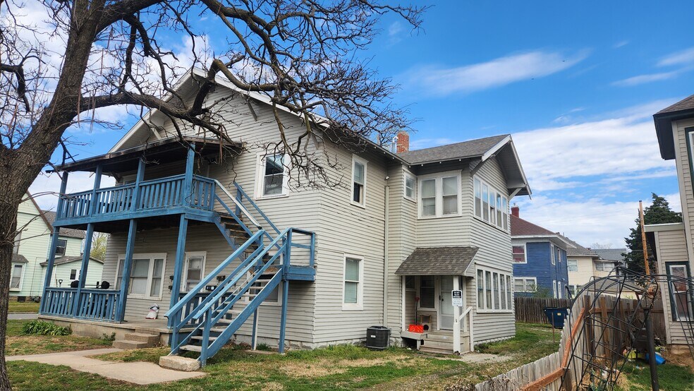 More Photos Of 400 E Sherman St, Hutchinson Apartments For Sale