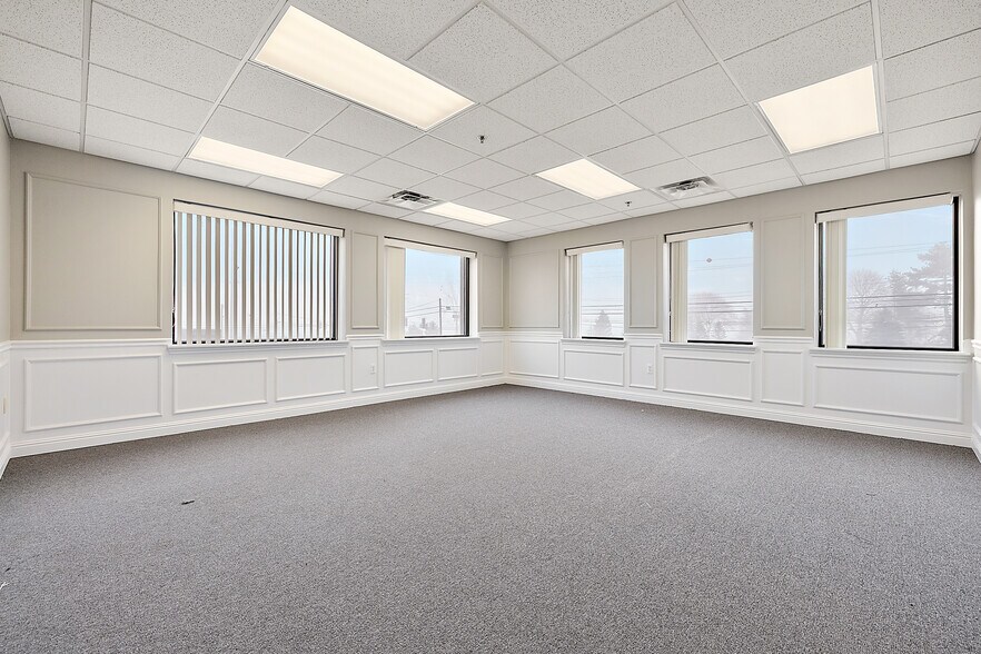 More Photos Of 15065 32 Mile Rd, Romeo Warehouse For Lease