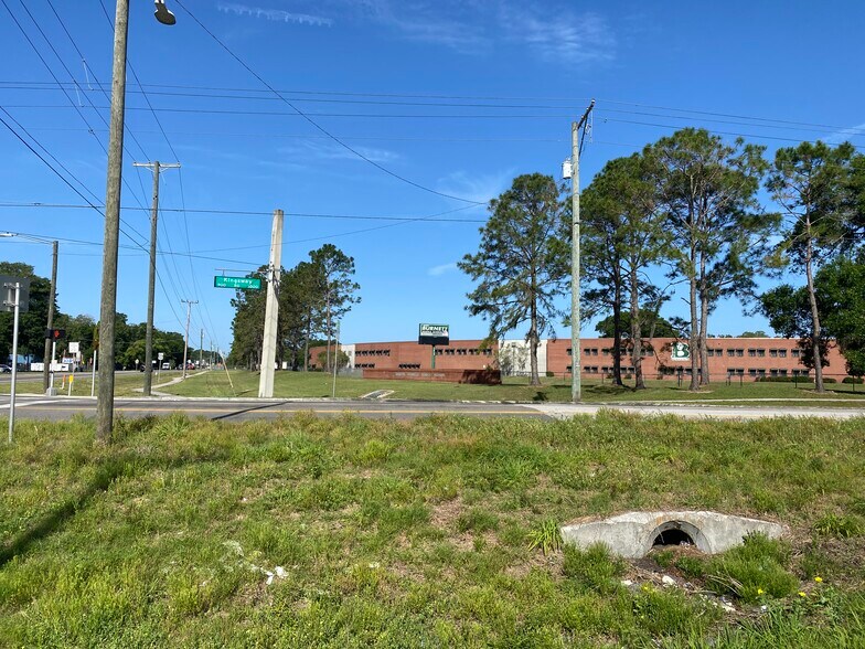 More Photos Of 1005 N Kingsway Rd, Seffner Land For Sale