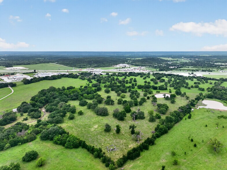 More Photos Of 14145 US-281, Santo Specialty For Sale
