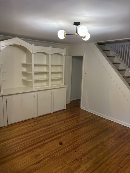 More Photos Of 7719 Germantown Ave, Philadelphia Office Residential For Lease