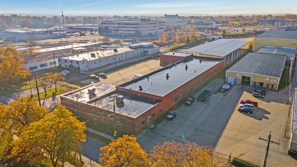 More Photos Of 15317 Chatfield Ave, Cleveland Warehouse For Lease