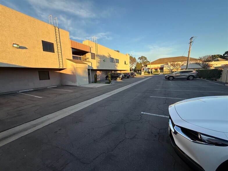 More Photos Of 12328 South St, Cerritos Office For Lease