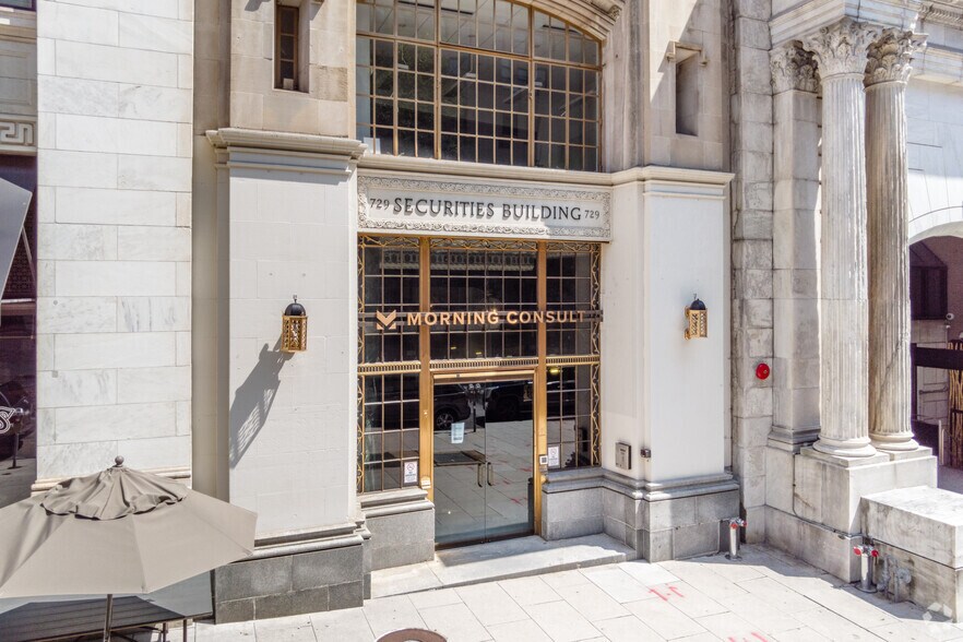 More Photos Of 729 15th St NW, Washington Office For Sale