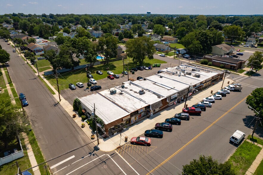 More Photos Of 316 Broad St, Florence Flex For Sale