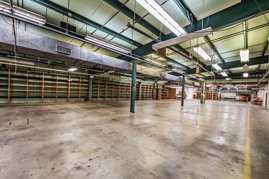 More Photos Of 1804 N Habana Ave, Tampa Manufacturing For Sale