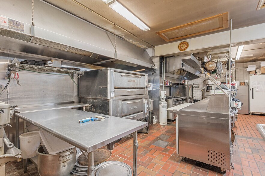 More Photos Of 322 NH Route 104, New Hampton General Retail For Sale