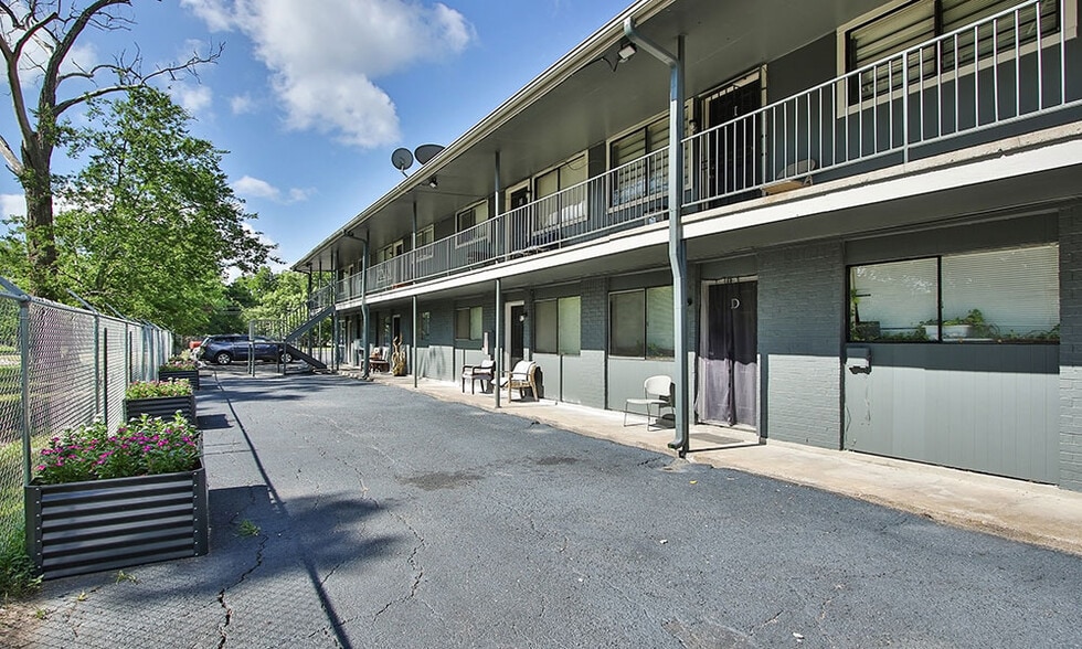 More Photos Of 4613 Cavalcade St, Houston Apartments For Sale