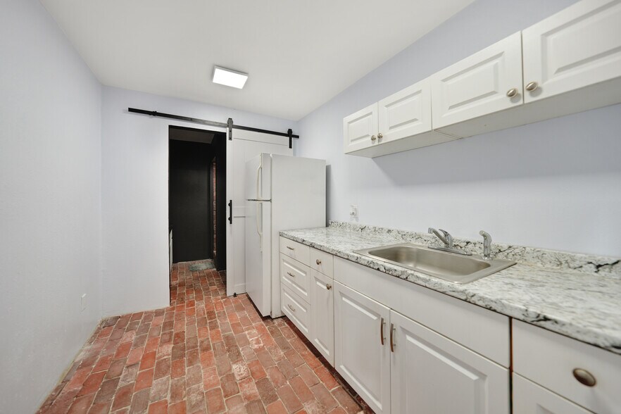 More Photos Of 2461 SW Highway 17, Arcadia Warehouse For Sale