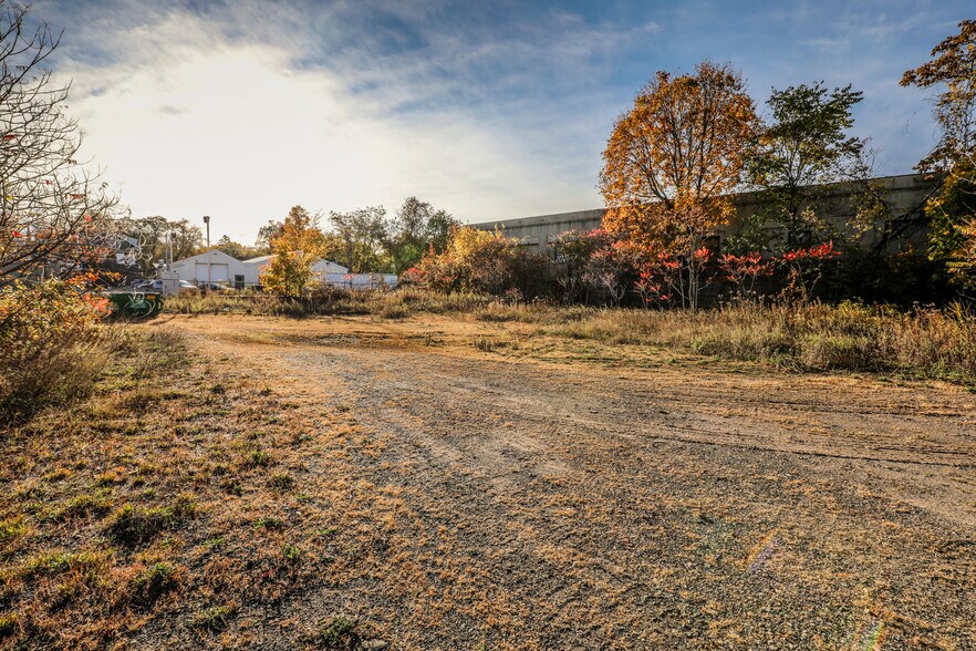 More Photos Of 68 Quinnipiac St, Wallingford Land For Sale