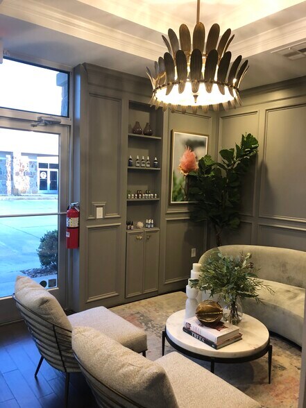 More Photos Of 20008 Champion Forest Dr, Spring Medical For Sale
