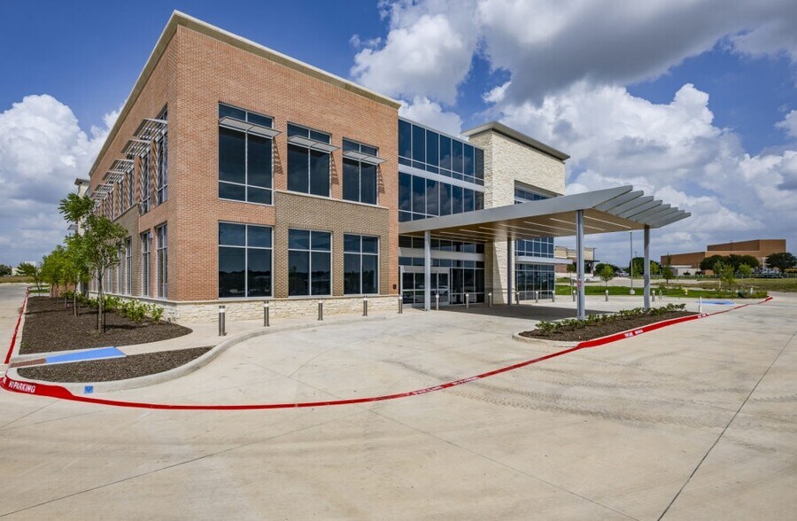More Photos Of 6700 Dallas Pky, Frisco Medical For Sale