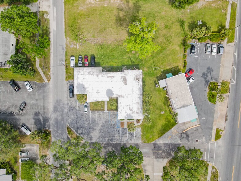 More Photos Of 110-112 Irvin Ave SW, Live Oak Medical For Sale