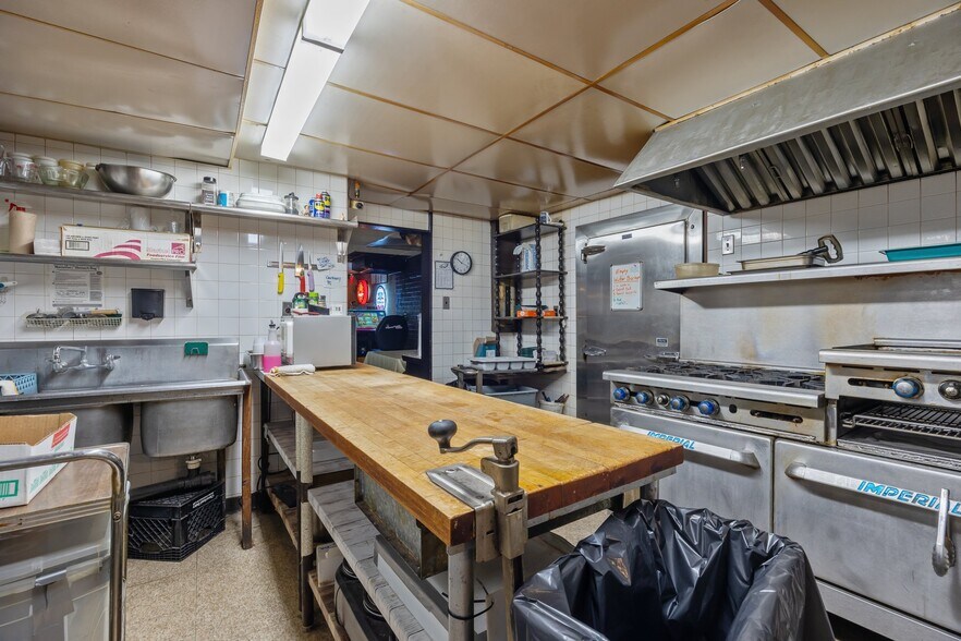 More Photos Of 209 Shewell Ave, Doylestown Restaurant For Sale