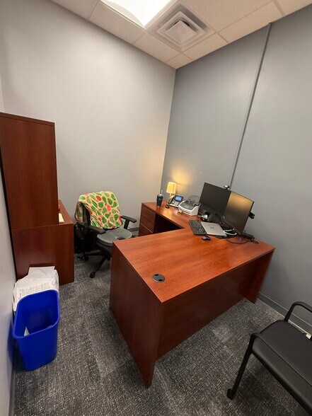 More Photos Of 2212 Murray Ave, Pittsburgh Office Residential For Lease