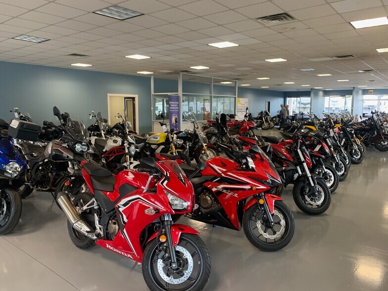 More Photos Of 7370 N Ridge Rd, Madison General Retail For Sale