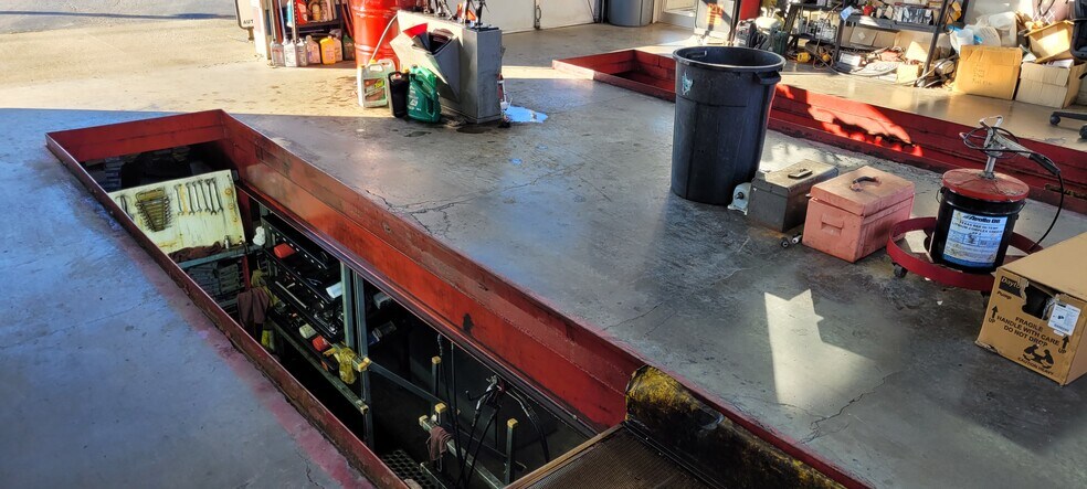 More Photos Of 126 Shoppers Dr, Winchester Carwash For Sale