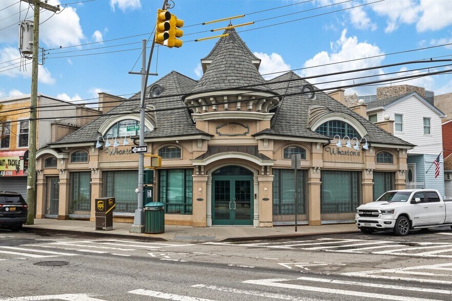 Primary Photo Of 901 Cross Bay Blvd, Broad Channel Freestanding For Sale