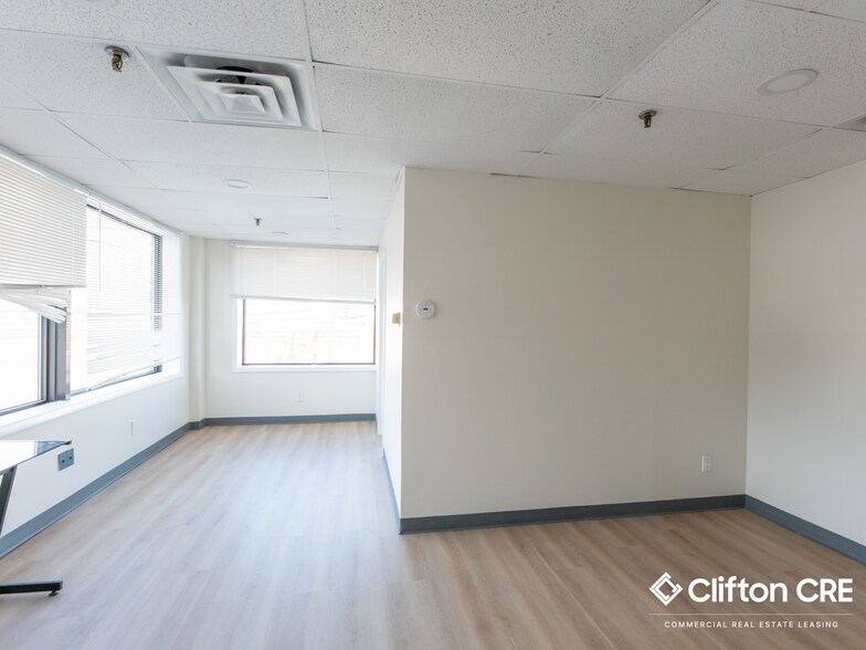 More Photos Of 207-235 Clifton Blvd, Clifton Warehouse For Lease