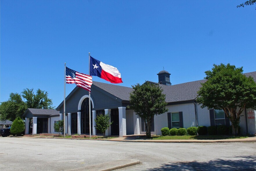 More Photos Of 5200 Paige Rd, The Colony Medical For Sale