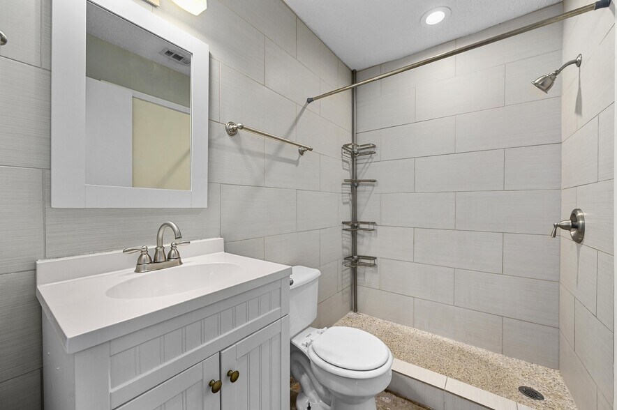 More Photos Of 3416 Willowrun Dr, Austin Apartments For Sale