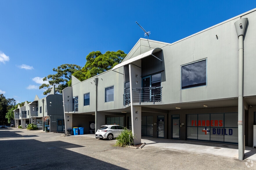 More Photos Of 45-51 Huntley St, Alexandria Flex For Lease