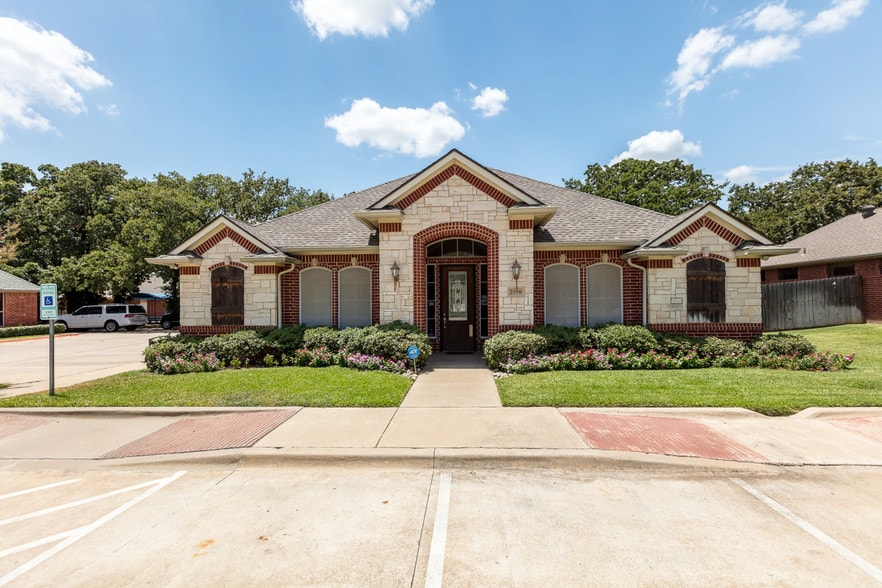 More Photos Of 2550 Legacy Point Dr, Arlington Medical For Sale