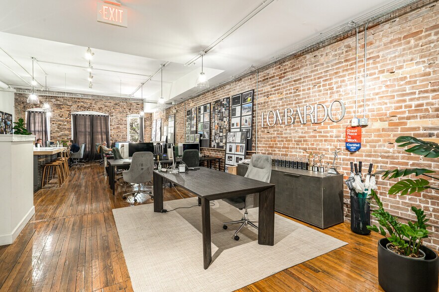 More Photos Of 218-230 Clematis St, West Palm Beach Storefront Retail Office For Lease