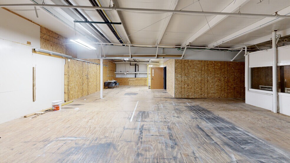 More Photos Of 300 Industrial Dr, Angola Manufacturing For Lease