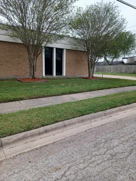 More Photos Of 5110 Wilkinson, Corpus Christi Office For Lease