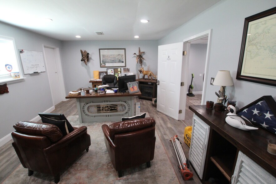 More Photos Of 6721 Old Rock Rd, Theodore General Retail For Lease