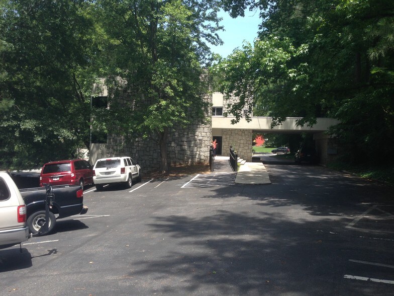 More Photos Of 3700 Longview Dr, Atlanta Loft Creative Space For Sale