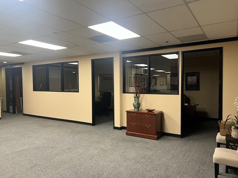 More Photos Of 588 San Ramon Valley Blvd, Danville Office Residential For Lease