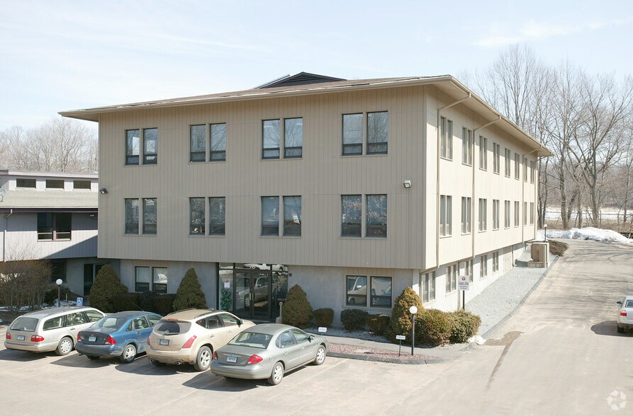 More Photos Of 78 Eastern Blvd, Glastonbury Office For Lease