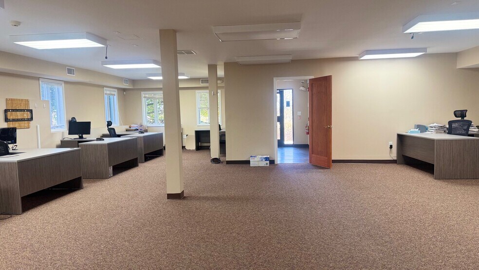 More Photos Of 1460 Route 17M, Chester Medical For Lease