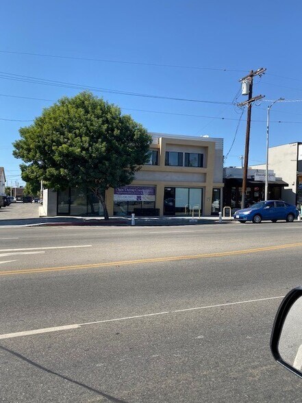 Primary Photo Of 8805-8811 Reseda Blvd, Northridge Unknown For Lease