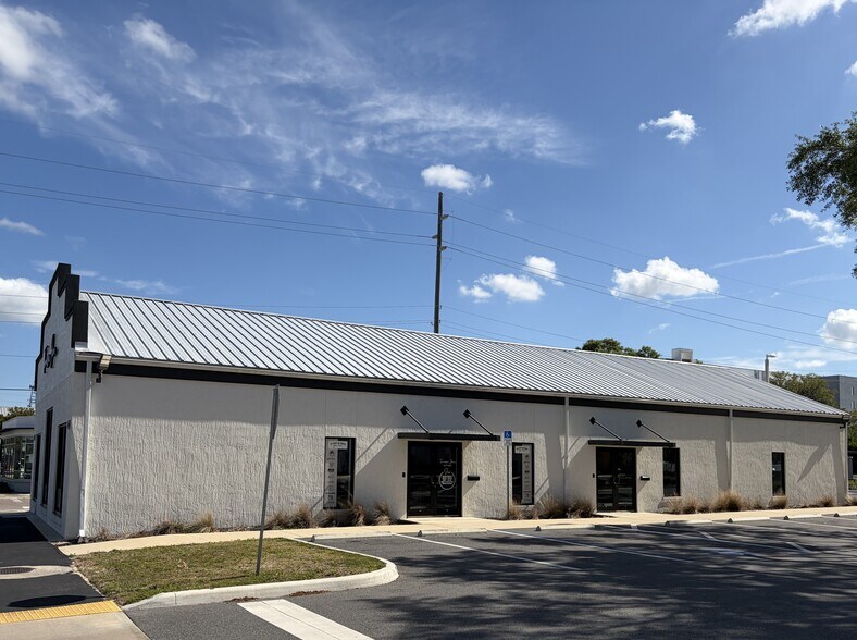 More Photos Of 400 3rd St SW, Winter Haven General Retail For Lease