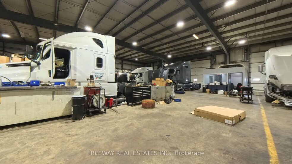 More Photos Of 35 Sharp Rd, Brantford Warehouse For Sale