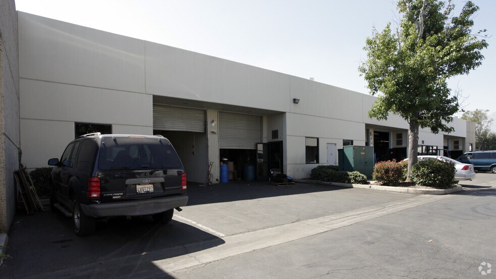More Photos Of 4425 E Airport Dr, Ontario Light Manufacturing For Lease